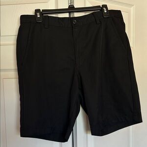 Men’s IZOD Golf Performance Shorts - 9” Length - Black